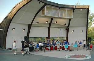 Central Park band shell, July 31, 2007. Bigger picture is 24K.