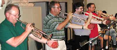 The section plays an open note.
