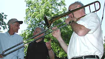 Steve Supoci plays while Dan and Larry discuss the sound.